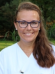 junge Frau mit Brille und langem Haar, Endokrinologie der Uniklinik Rostock